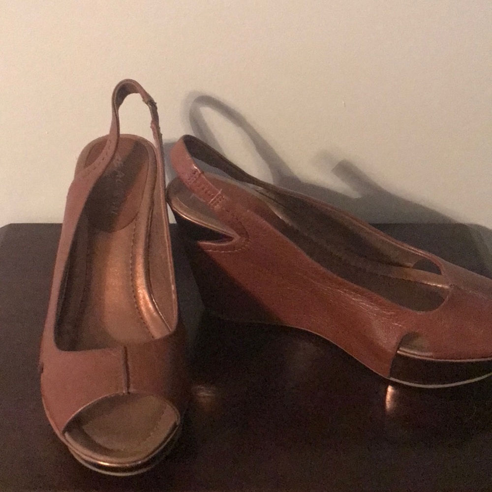 Brown Reaction by Kenneth Cole